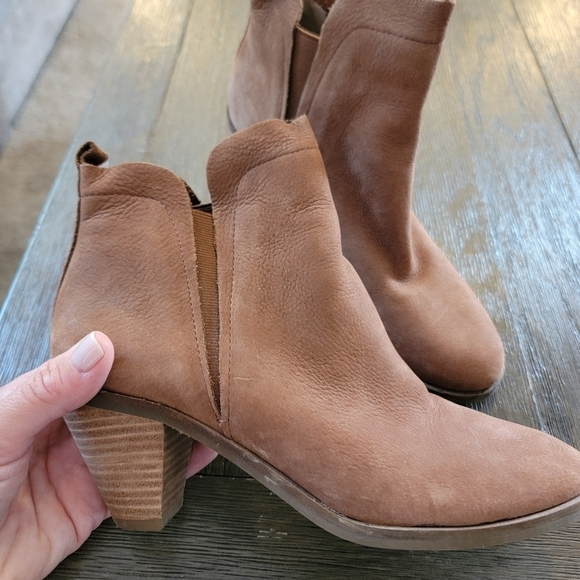 Lucky Brand Jana Heeled Bootie 7 - Picture 5 of 7